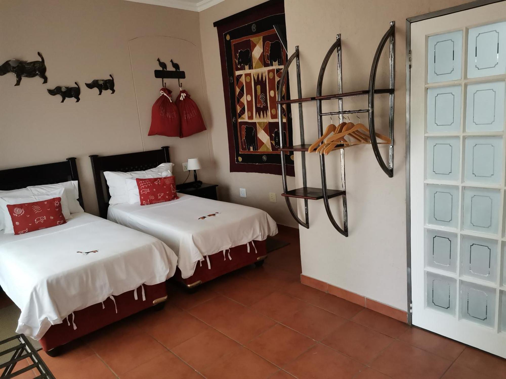 Londiningi Guesthouse Windhoek Exterior foto